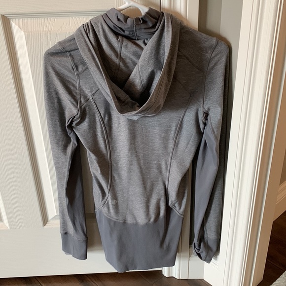 Lululemon Grey Zip Up - Picture 5 of 6